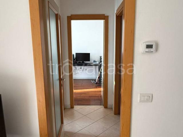 Appartamento in in affitto da privato a Cittadella via Postumia di Levante, 16/c, non arredato/vuoto, giardino, box TrovaCasa