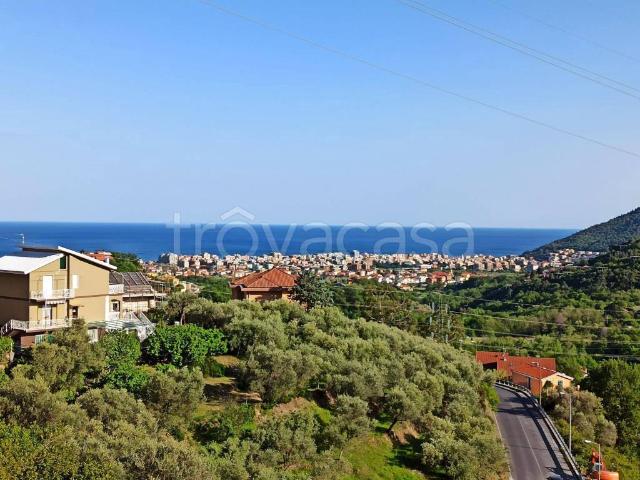 Appartamento in in affitto da privato a Boissano via Castagnei, 4, da privato, vista mare, ultimo piano TrovaCasa
