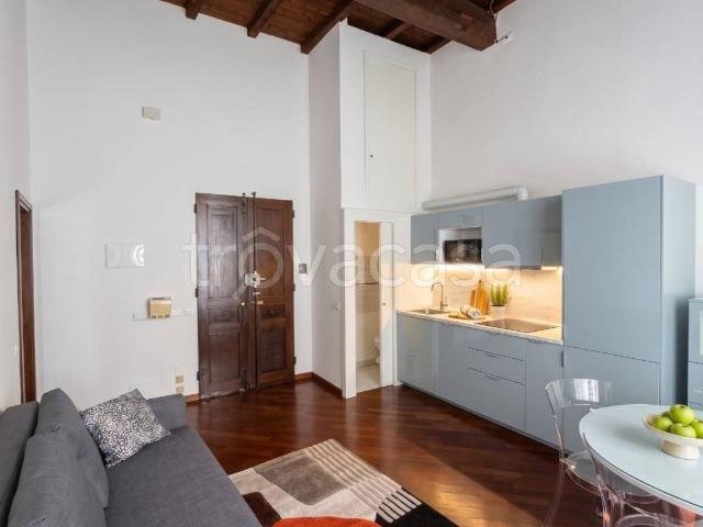 Appartamento in in affitto da privato a Bologna via Castiglione, 18, da privato, travi a vista, ascensore TrovaCasa