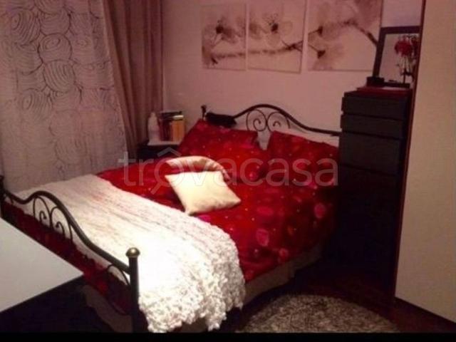 Appartamento in in affitto da privato a Bologna via Genova, 1, arredato, da privato, cabina armadio TrovaCasa