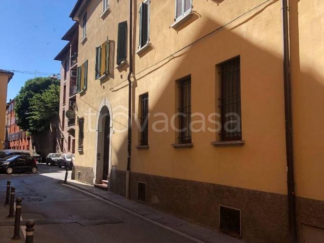 Appartamento in in affitto da privato a Bologna via de' Griffoni, 7, arredato, da privato, riscaldamento autonomo TrovaCasa