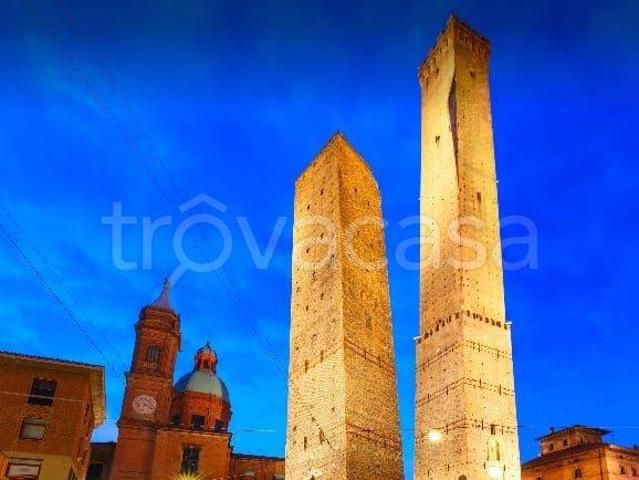 Appartamento in in affitto da privato a Bologna via Mascarella, 10, arredato, da privato, vicinanze negozi TrovaCasa