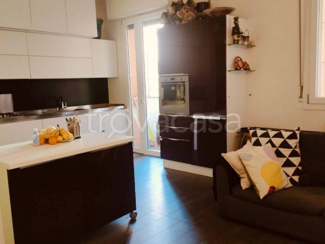 Appartamento in in affitto da privato a Bologna via Riva di Reno, 56, da privato, riscaldamento centralizzato, balcone verandato TrovaCasa