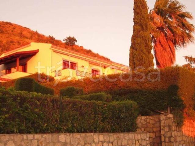 Appartamento in in affitto da privato a Bonifati via Paneduro, giardino privato, posto auto, da privato TrovaCasa