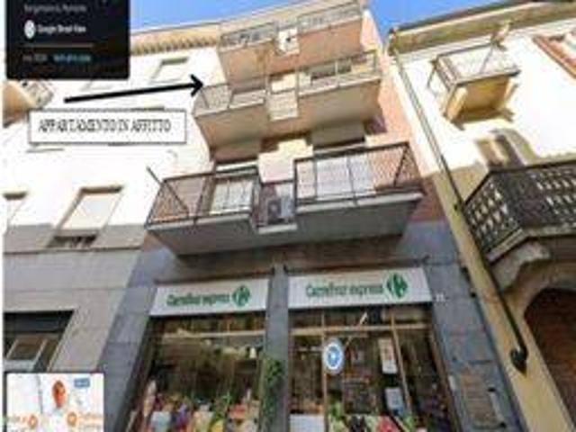 Appartamento in in affitto da privato a Borgomanero corso Giuseppe Mazzini, 48, da privato, riscaldamento autonomo, centrale TrovaCasa