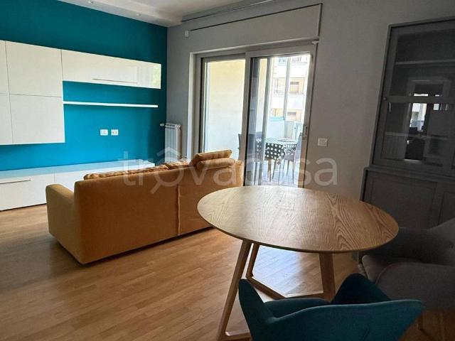 Appartamento in in affitto da privato a Bari via Giuseppe Capruzzi, arredato, box, terrazzo TrovaCasa