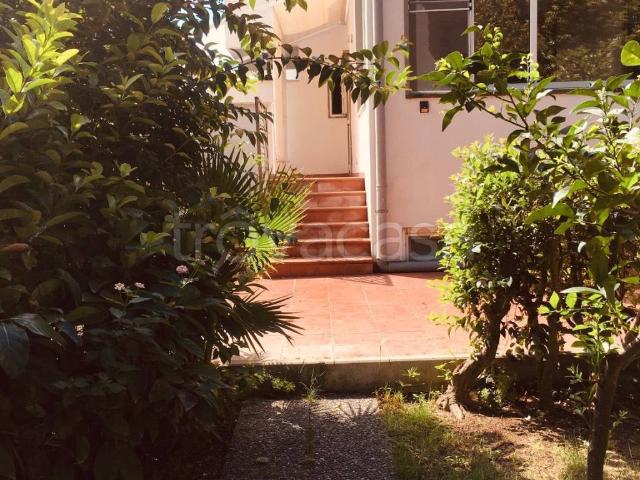 Appartamento in in affitto da privato a Bari via Giuseppe Fanelli, 228T, giardino, posto auto, da privato TrovaCasa