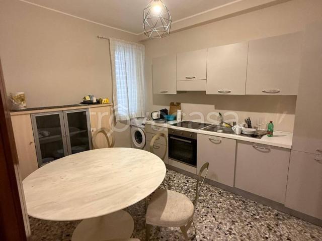 Appartamento in in affitto da privato a Bari via Quintino Sella, 27, da privato, luminoso, cucina abitabile TrovaCasa