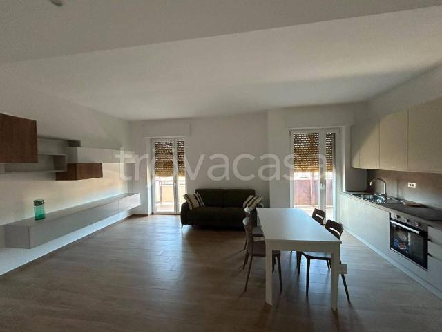 Appartamento in in affitto da privato a Bari largo Stazione, da privato, centrale, balcone TrovaCasa