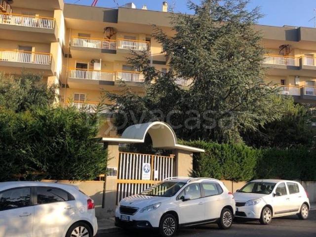 Appartamento in in affitto da privato a Bari strada Catino, 10, arredato, posto auto, terrazzo TrovaCasa
