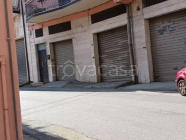 Appartamento in in affitto da privato a Barile via Vecchia Nazionale, 4, non arredato/vuoto, posto auto, box TrovaCasa