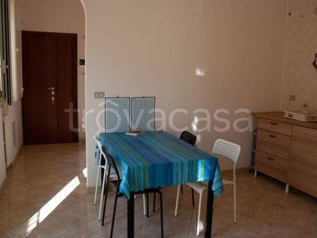 Appartamento in in affitto da privato a Barletta via Vincenzo Gallo, 47, arredato, da privato, ristrutturato TrovaCasa