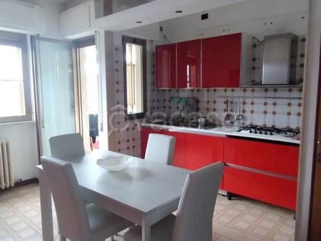 Appartamento in in affitto da privato a Bitetto via Nunzio Marziliano, 5, arredato, da privato, centrale TrovaCasa