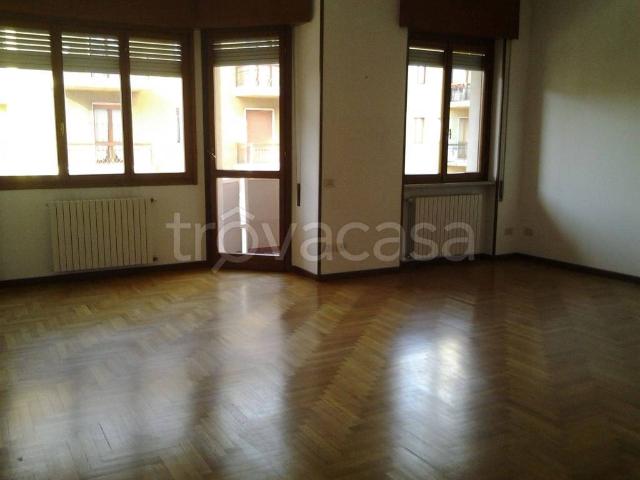 Appartamento in in affitto da privato a Brescia galleria Vittorio Veneto, 36, box, da privato, ristrutturato TrovaCasa