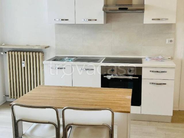 Appartamento in in affitto da privato a Gattinara viale Roma, 15, arredato, da privato, ascensore TrovaCasa