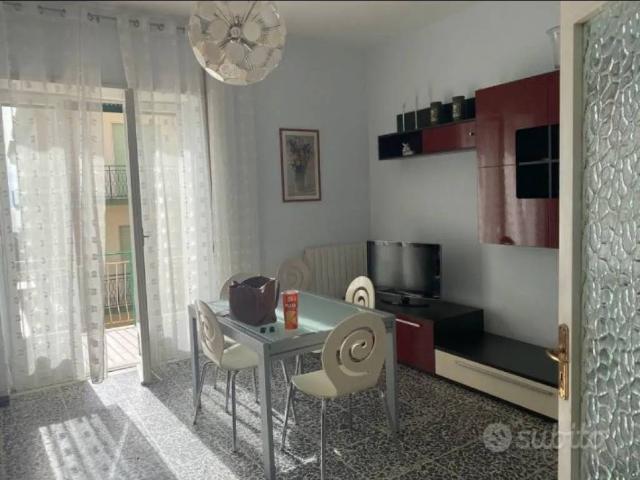 Appartamento in in affitto da privato a Gaeta via Ventotene, 3, da privato, balcone TrovaCasa