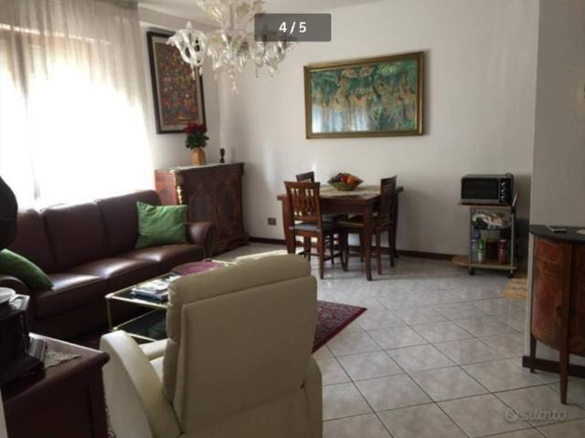 Appartamento in in affitto da privato a Gardone Riviera corso della Repubblica, 12, da privato, riscaldamento autonomo, cucina a vista TrovaCasa