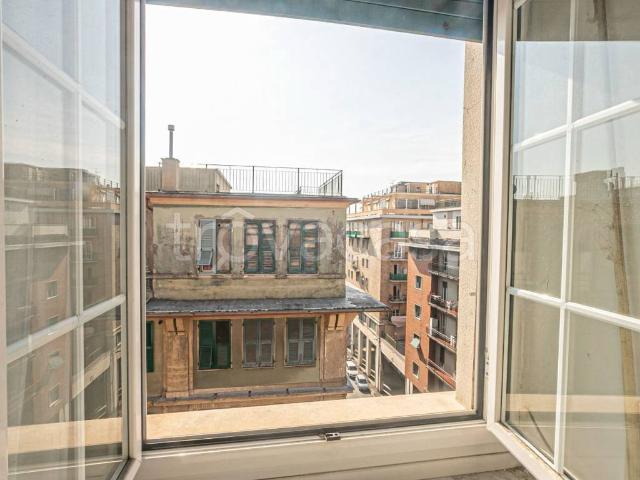 Appartamento in in affitto da privato a Genova via Tullio Molteni, 2, da privato, parzialmente arredato, caminetto TrovaCasa