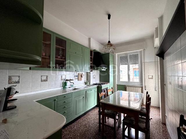 Appartamento in in affitto da privato a Genova via Voltri, 9, da privato, senza ascensore, balcone TrovaCasa