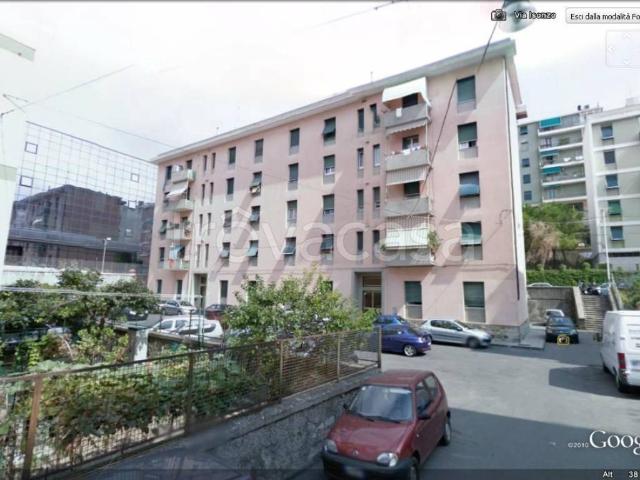 Appartamento in in affitto da privato a Genova via Isonzo, 17a, da privato, riscaldamento autonomo, luminoso TrovaCasa