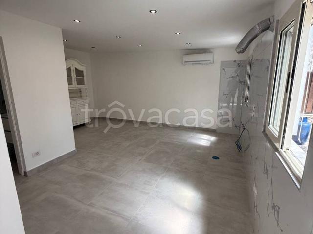 Appartamento in in affitto da privato a Giugliano in Campania via Domitiana, 113/1, giardino, posto auto, da privato TrovaCasa