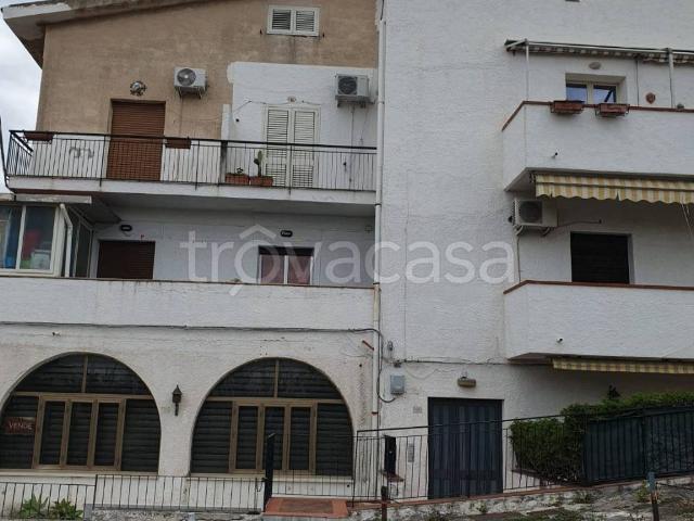 Appartamento in in affitto da privato a Giardini Naxos via Larunchi, 40, arredato, posto auto, da privato TrovaCasa