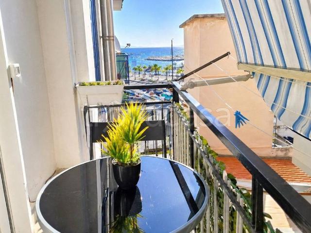 Appartamento in in affitto da privato a Giardini Naxos via Schisò, 16, da privato, ascensore, ristrutturato TrovaCasa