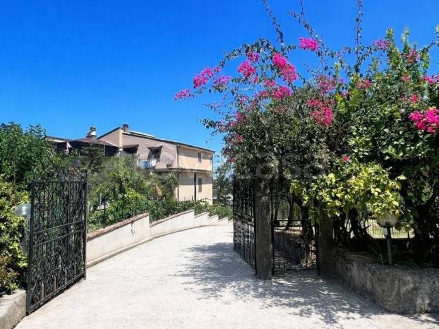 Appartamento in in affitto da privato a Grisolia via Valle dell'Orco, 28, da privato, ristrutturato, angolo cottura TrovaCasa