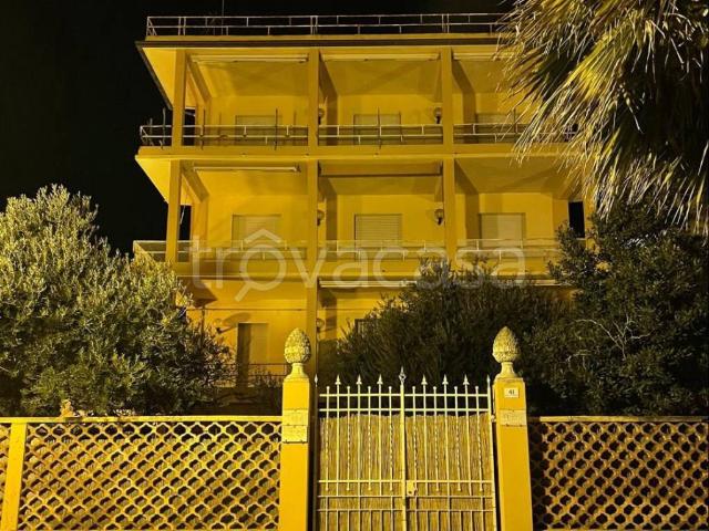 Appartamento in in affitto da privato a Grottammare via Roma, 64, da privato, fronte mare, vista mare TrovaCasa