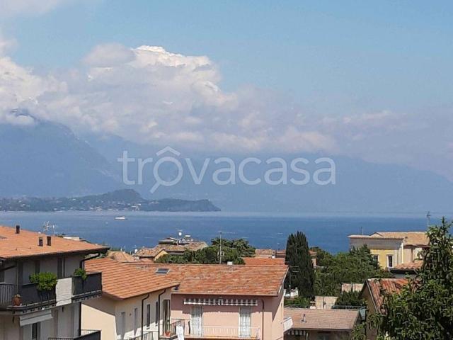 Appartamento in in affitto da privato a Desenzano del Garda via Dante Alighieri, arredato, box, da privato TrovaCasa