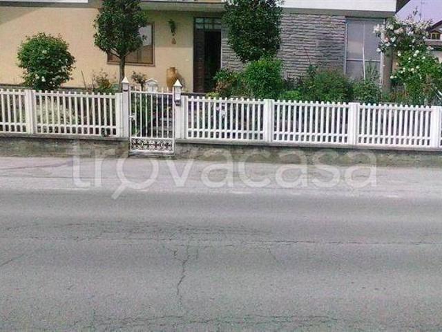 Appartamento in in affitto da privato a Dronero viale Sarrea, 45, da privato, piscina TrovaCasa