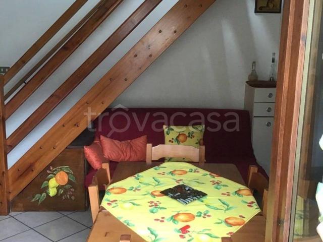 Appartamento in in affitto da privato a Fenestrelle via Umberto I, 69, box, da privato, doppi servizi TrovaCasa