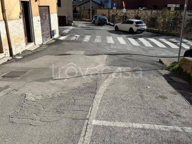 Appartamento in in affitto da privato a Ferentino via Antico Tempio, 3, da privato, riscaldamento autonomo TrovaCasa