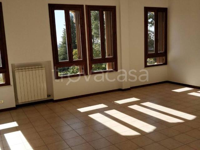Appartamento in in affitto da privato a Illasi via Prognolo, 101, da privato TrovaCasa