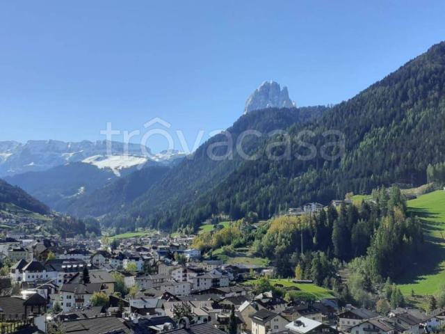 Appartamento in in affitto da privato a Ortisei via Mureda, 77, box, da privato, balcone TrovaCasa