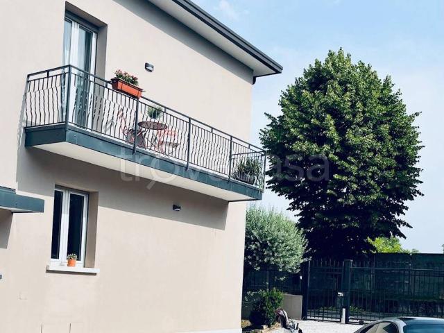 Appartamento in in affitto da privato a Lonato del Garda via Regia Antica, 75, da privato, angolo cottura TrovaCasa