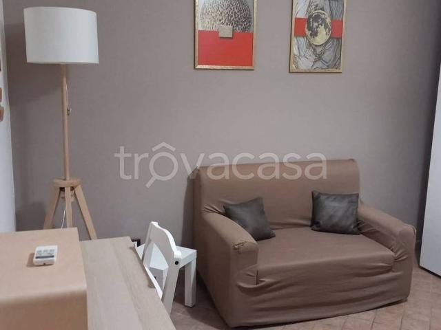 Appartamento in in affitto da privato a Lavello via Adige, 11, da privato, lavatrice, frigorifero TrovaCasa