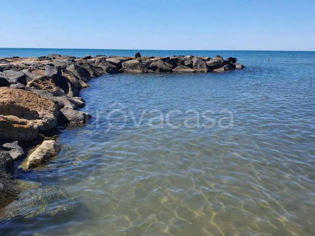 Appartamento in in affitto da privato a Ladispoli largo Saturno, 15, arredato, da privato, ascensore TrovaCasa
