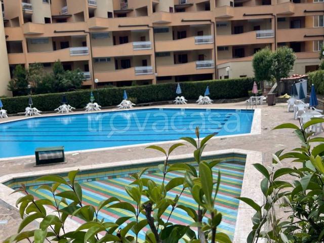 Appartamento in in affitto da privato a Ladispoli via delle Naiadi, 2, giardino privato, da privato, commerciale TrovaCasa