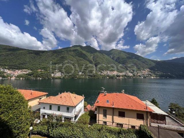 Appartamento in in affitto da privato a Laglio via Torriggia Alta, da privato, vista lago, lavatrice TrovaCasa