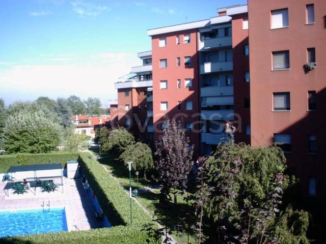 Appartamento in in affitto da privato a Lainate via Prima Strada, da privato TrovaCasa