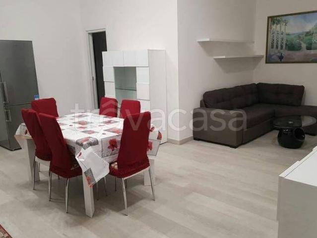 Appartamento in in affitto da privato a L'Aquila via dell'Arcivescovado, 27, da privato, lavatrice, lavastoviglie TrovaCasa