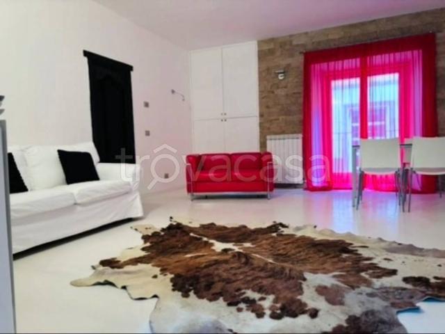 Appartamento in in affitto da privato a Livorno via Roma, 94, arredato, da privato, doppia esposizione TrovaCasa