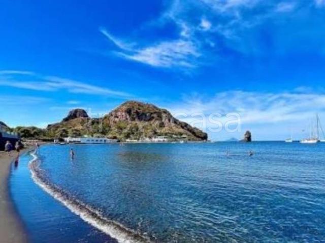 Appartamento in in affitto da privato a Lipari viale Ruggero Nodari, giardino, da privato, veranda TrovaCasa