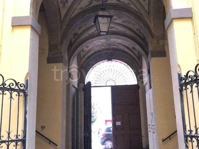 Appartamento in in affitto da privato a Modena via Emilia Centro, arredato, da privato, travi a vista TrovaCasa