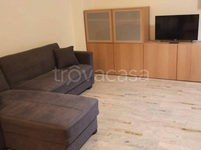 Appartamento in in affitto da privato a Modena via Michele Fusco, da privato, frigorifero, balcone verandato TrovaCasa