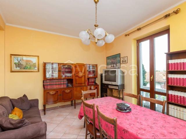 Appartamento in in affitto da privato a Moncalieri viale del Castello, 35, terrazzo, da privato, cucina abitabile TrovaCasa