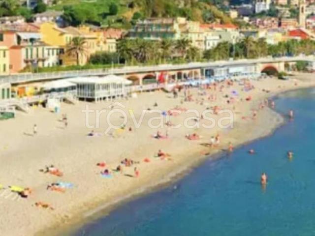 Appartamento in in affitto da privato a Moneglia via Vittorio Emanuele, 80, da privato, vista sulla città, lavatrice TrovaCasa