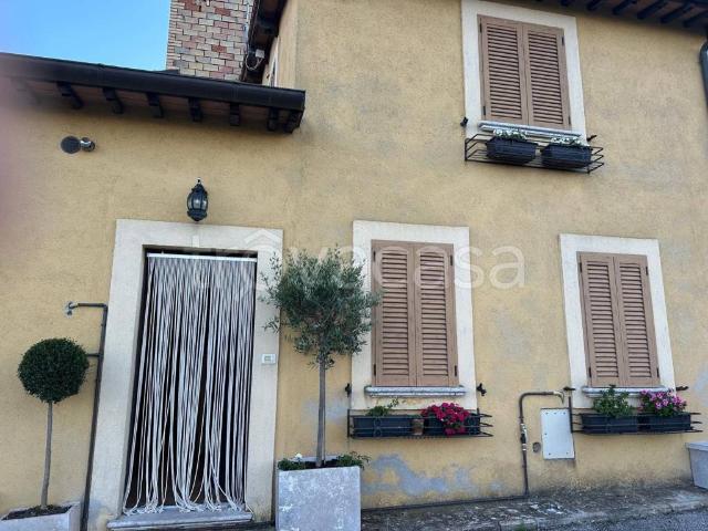 Appartamento in in affitto da privato a Montefalco via Alessandro Manzoni, 2, posto auto, da privato TrovaCasa