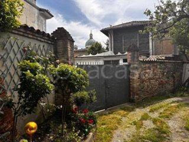 Appartamento in in affitto da privato a Montichiari via Pietro Zocchi Alberti, 9, giardino, da privato, centrale TrovaCasa